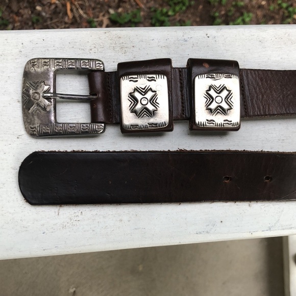 Vintage Italian Leather Belt Size Medium Brown Silver Hardware Southwest Design - Picture 4 of 16